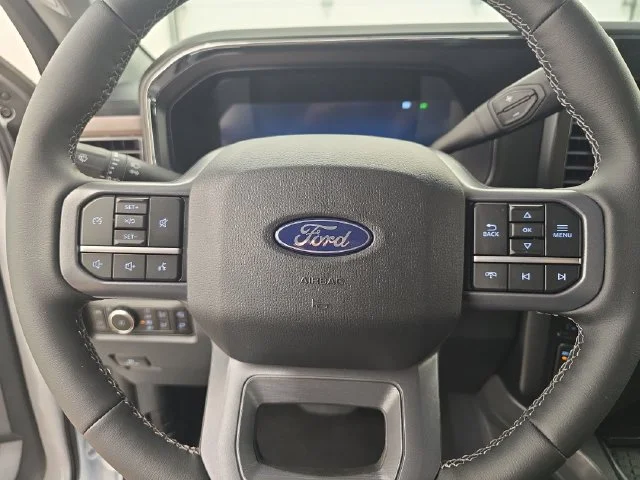 New 2027 Oxford White Ford F-350® Lariat® image 37