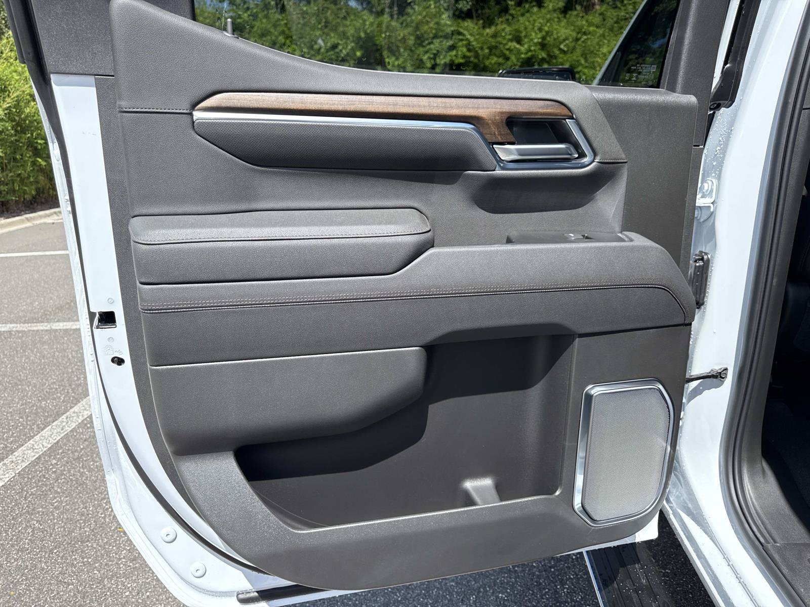 2026 Chevrolet Silverado 1500 High Country - Photo 9