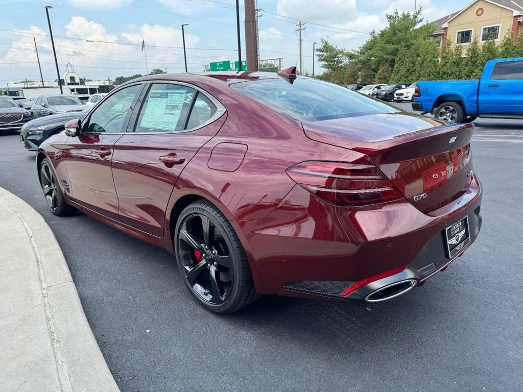 New 2026 Cavendish Red Genesis 3.3T SPORT PRESTIGE image 5