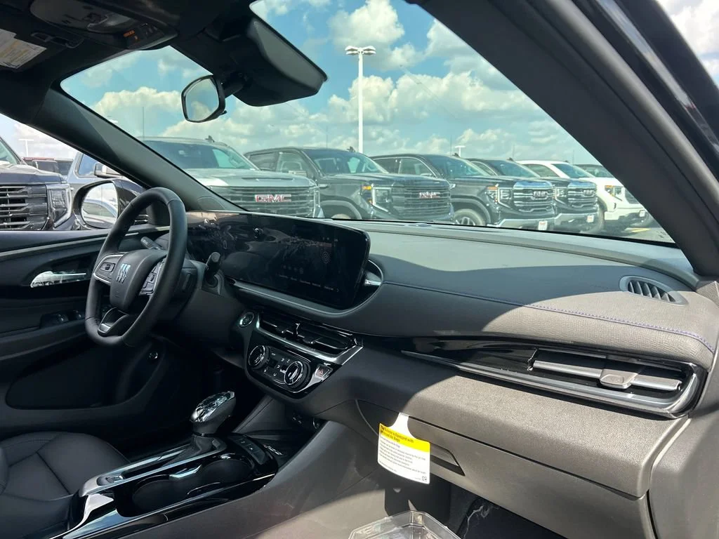 2026 Buick Envista Sport Touring - Photo 38