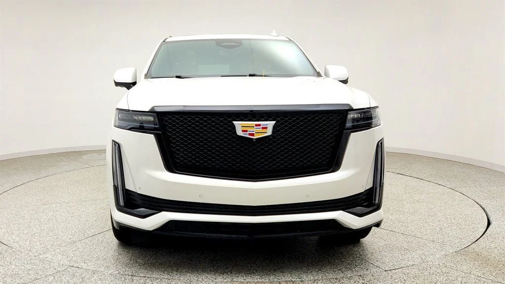 Used 2024 Crystal White Tricoat Cadillac 4WD 4dr Sport w/ Touring Pkg, Full Leather & Power Steps image 2