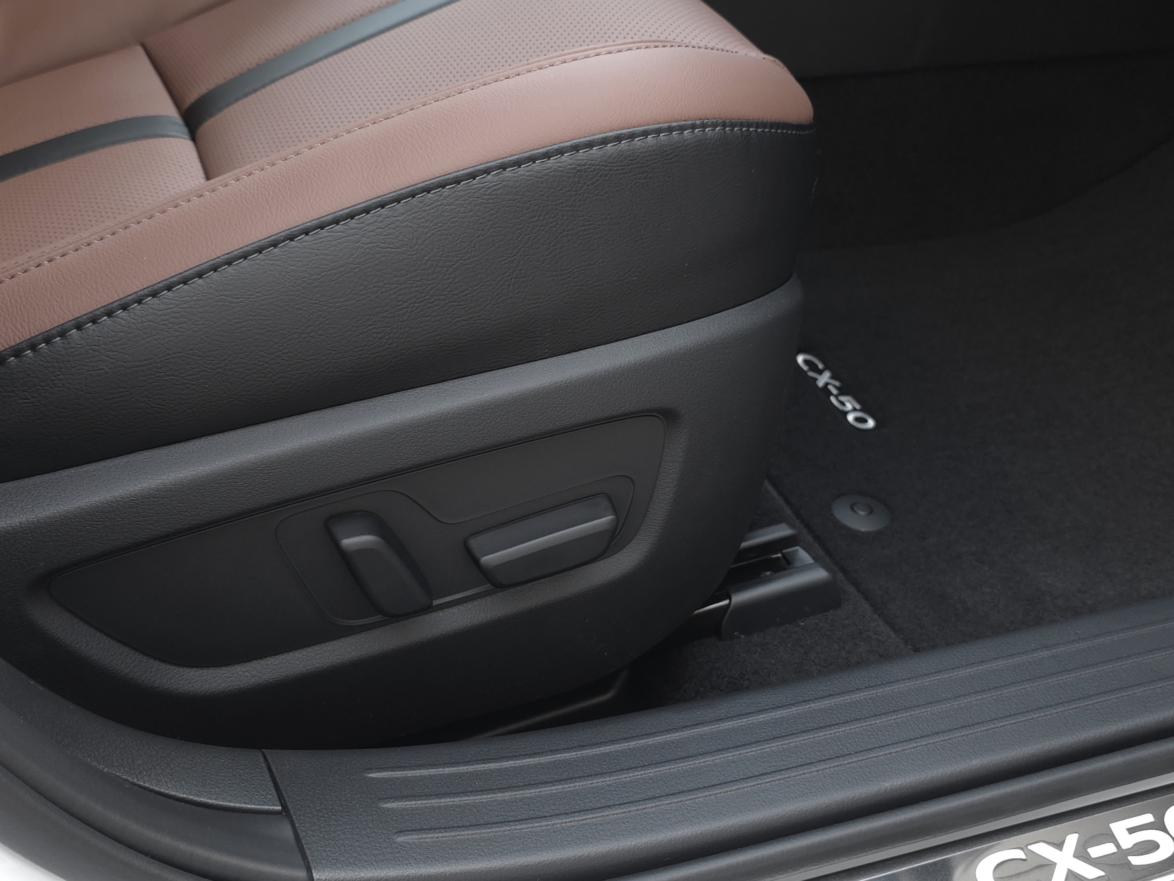 2026 Mazda CX-50 Premium Plus - Photo 43