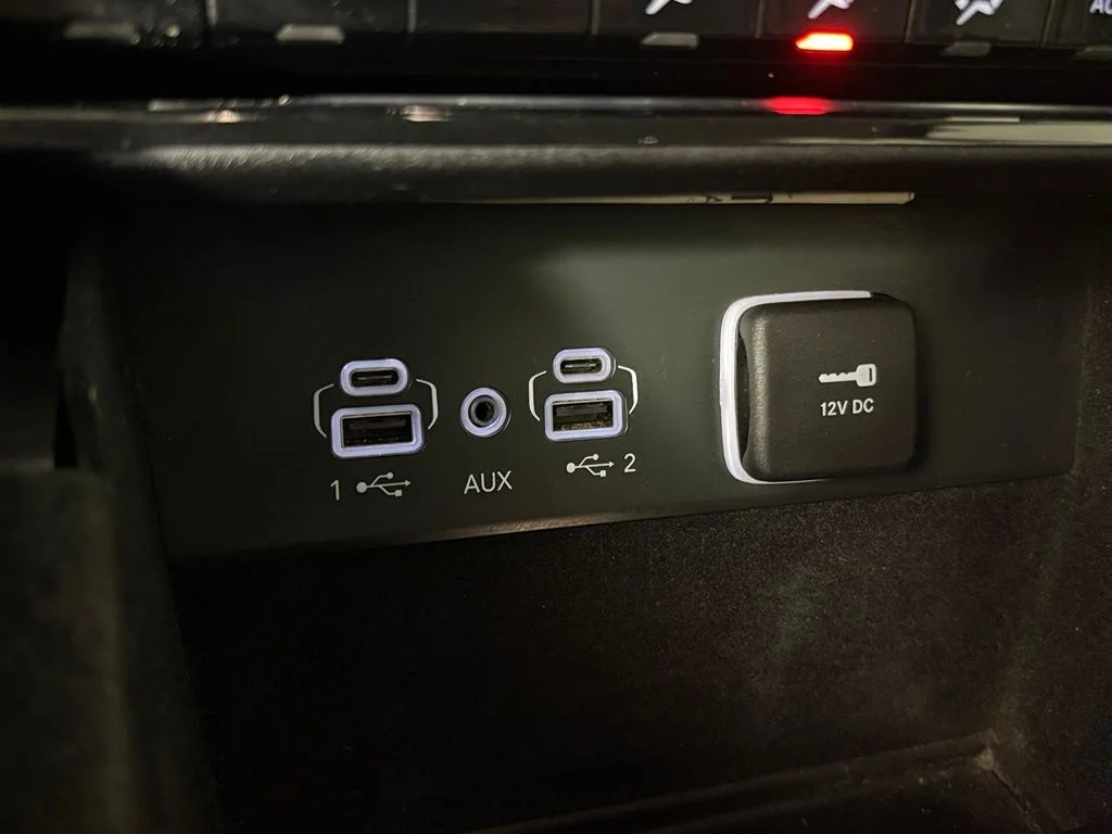 Used 2022 Gray Jeep Limited image 30