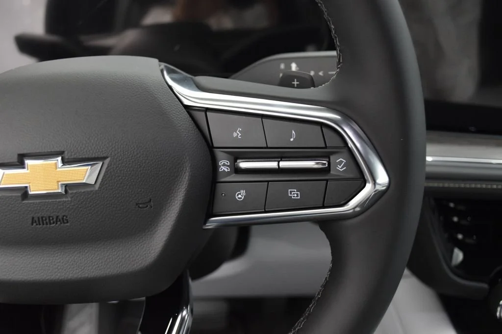 New 2026 Polar White Tricoat Chevrolet Premier image 11