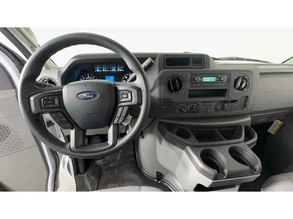 New 2025 Oxford White Ford E-350 SRW image 16