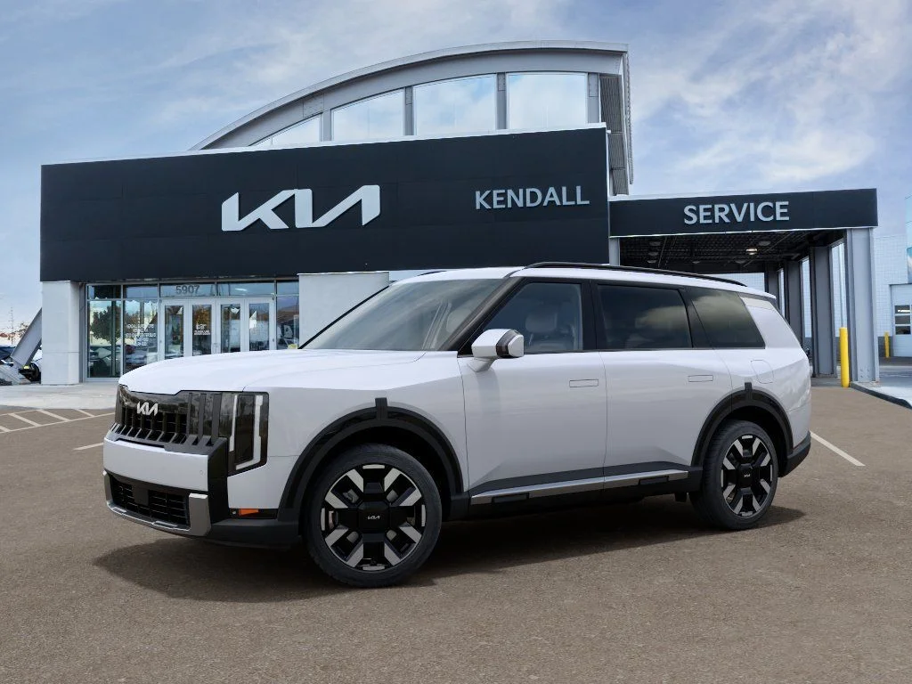 New 2027 Glacial White Pearl Kia S image 3
