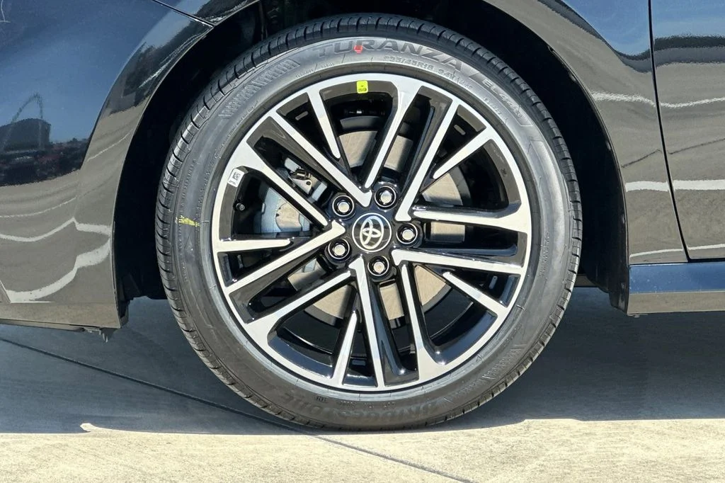 New 2026 Midnight Black Metallic Toyota  XLE AWD image 23