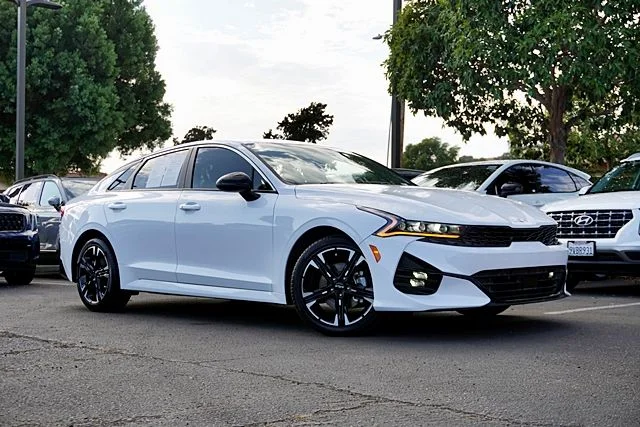 2024 Kia K5 GT-Line