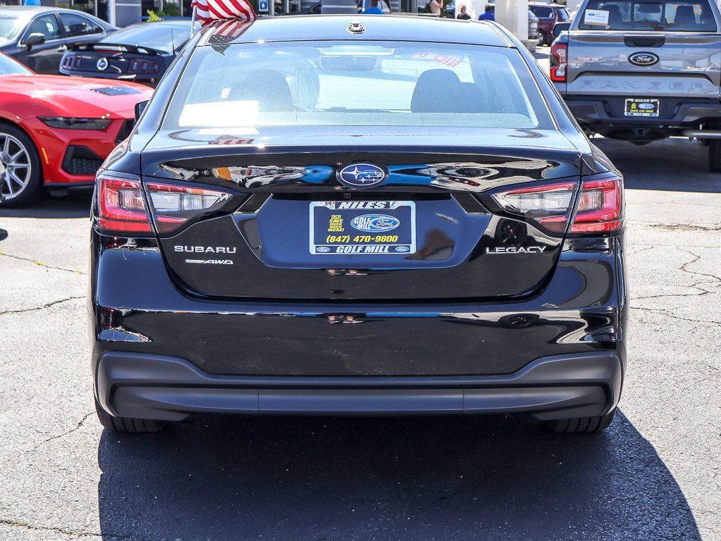 Used 2022 Crystal Black Silica Subaru Base image 5