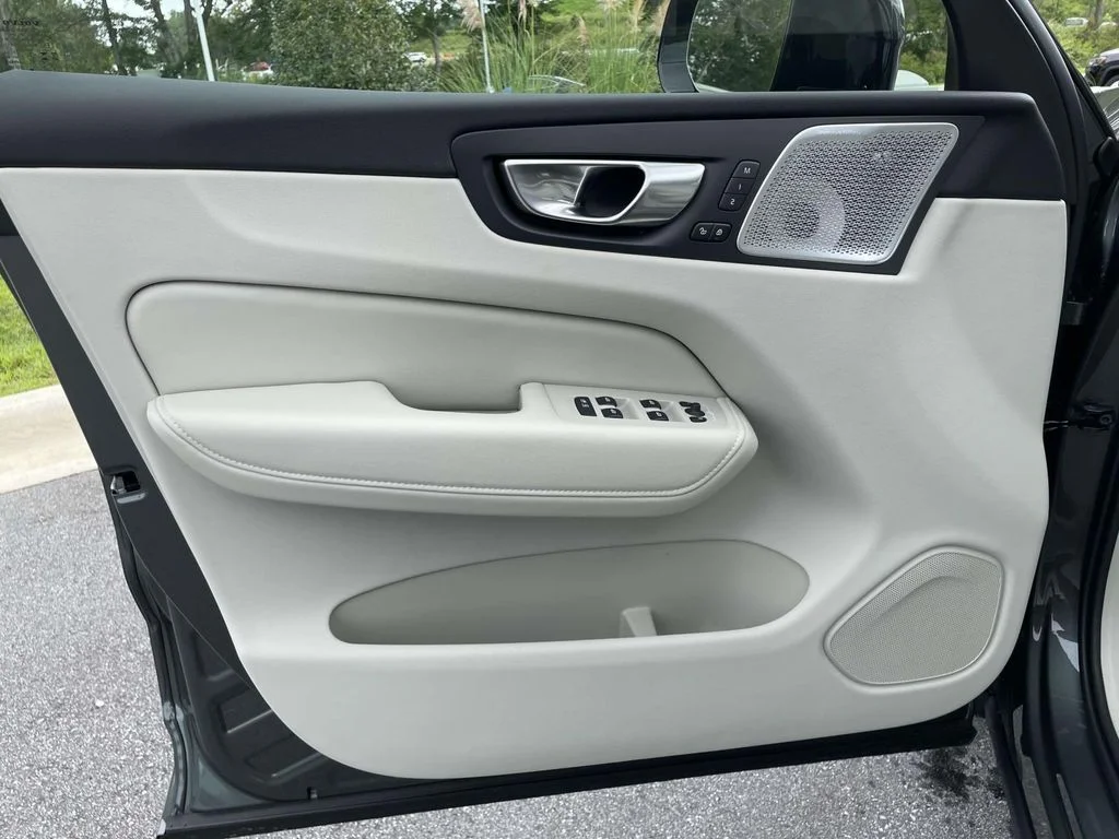 2026 Volvo XC60 Ultra - Photo 6