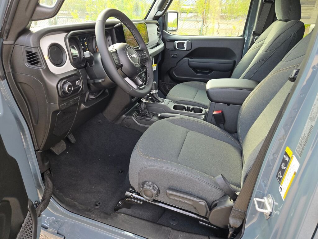New 2026 Anvil Clear-Coat Exterior Paint Jeep Sport S image 20