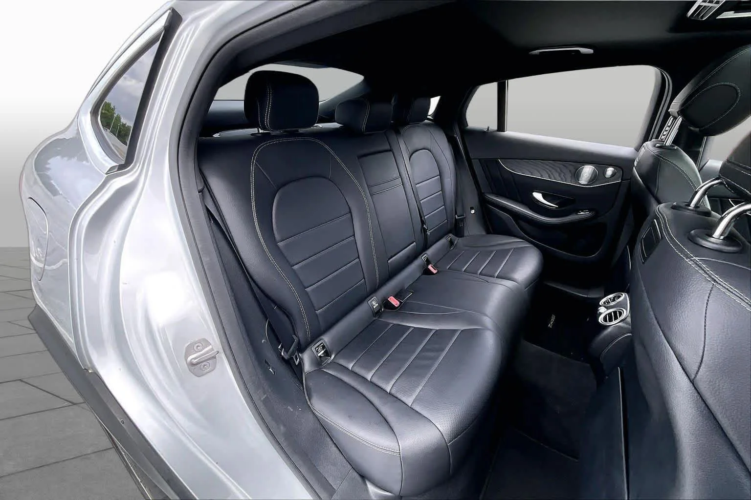 Used 2018 Iridium Silver Metallic Mercedes-Benz GLC 300 image 20