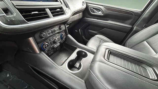 Used 2024 White Chevrolet Z71 image 14