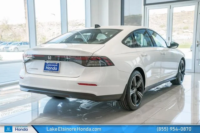 New 2026 Platinum White Pearl Honda SE image 4