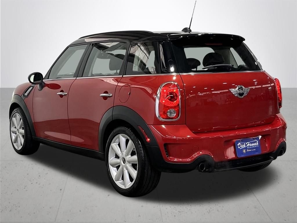 Used 2016 Red MINI Base image 14