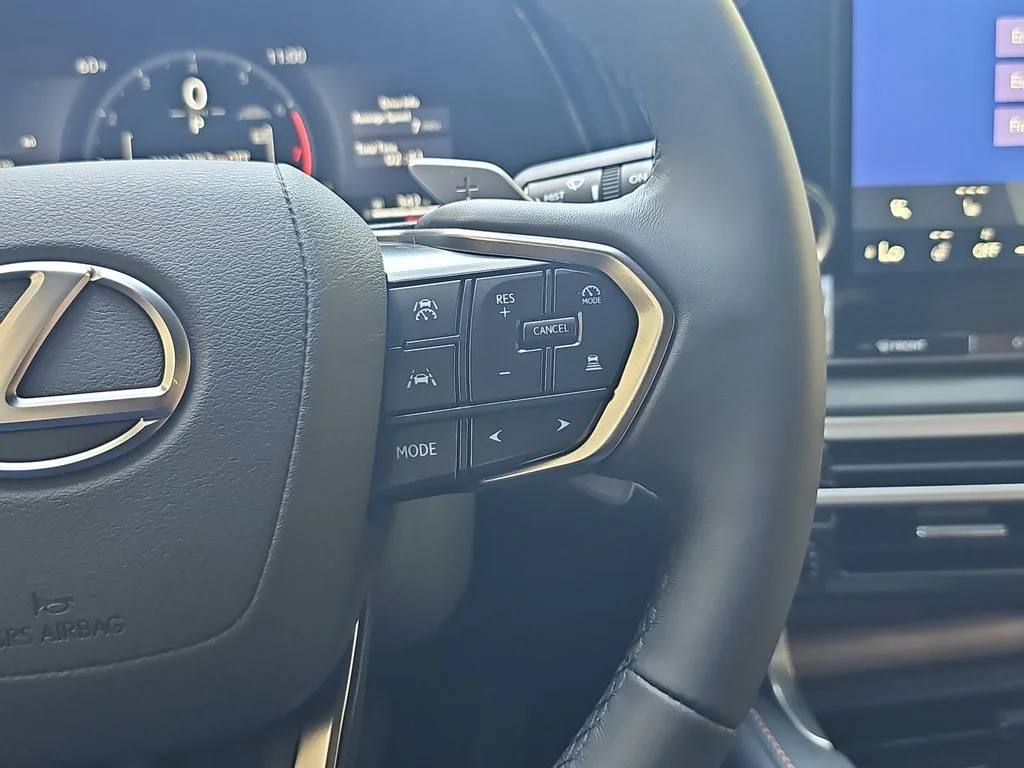 New 2026 Eminent White Pearl Lexus AWD image 17