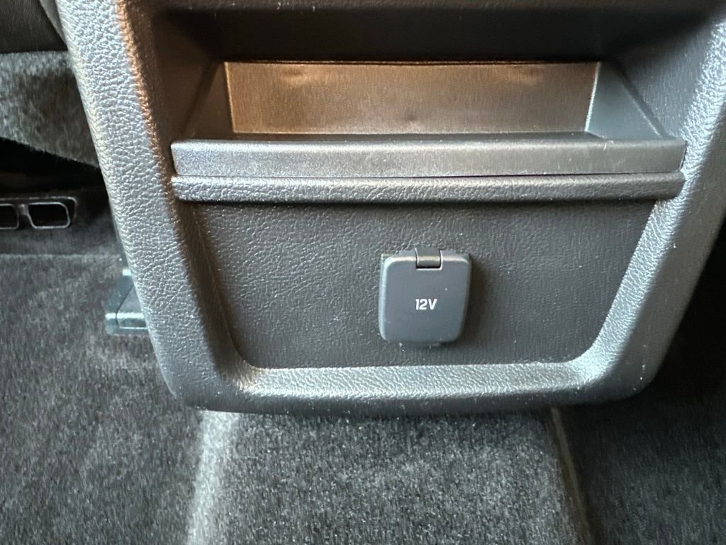 Used 2018 Black Ford SEL image 24