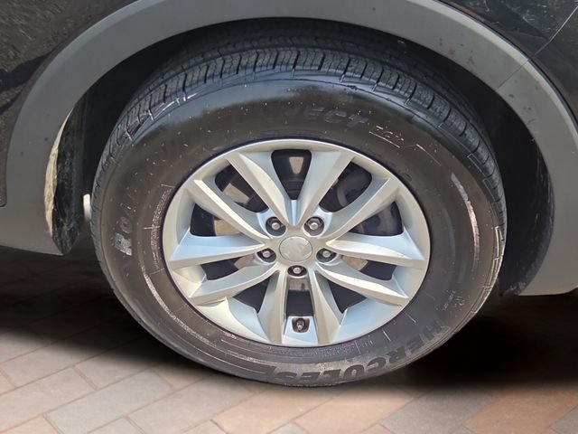 Used 2018 Ebony Black Kia LX image 4