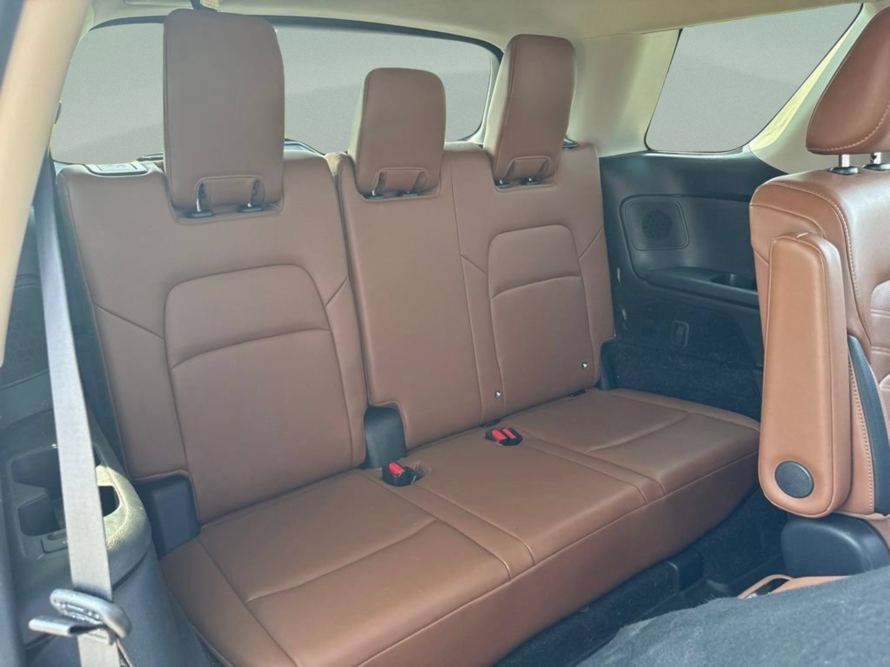 Used 2024 Scarlet Ember Nissan Platinum image 25
