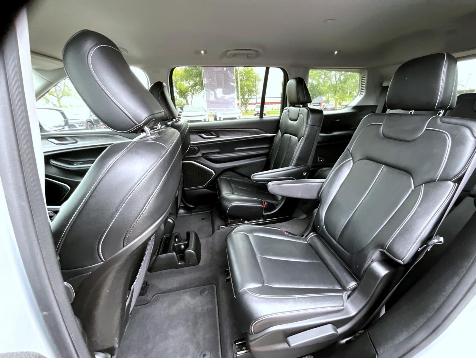 Used 2021 Silver Jeep Limited image 21
