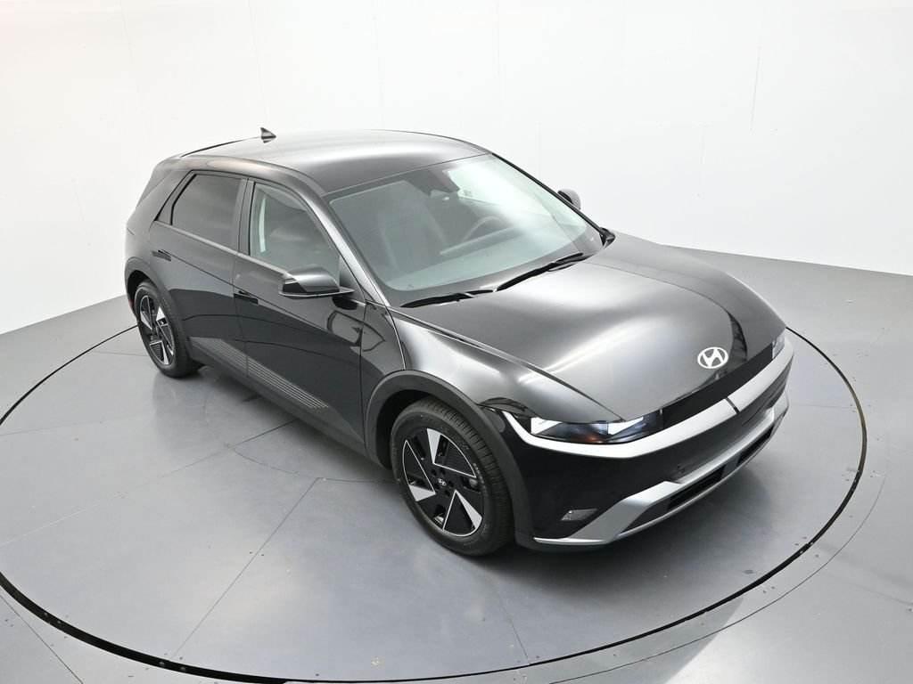 Used 2026 Abyss Black Hyundai SEL image 21