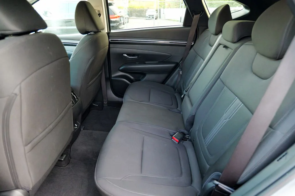 Used 2023 Shimmering Silver Hyundai SEL image 27