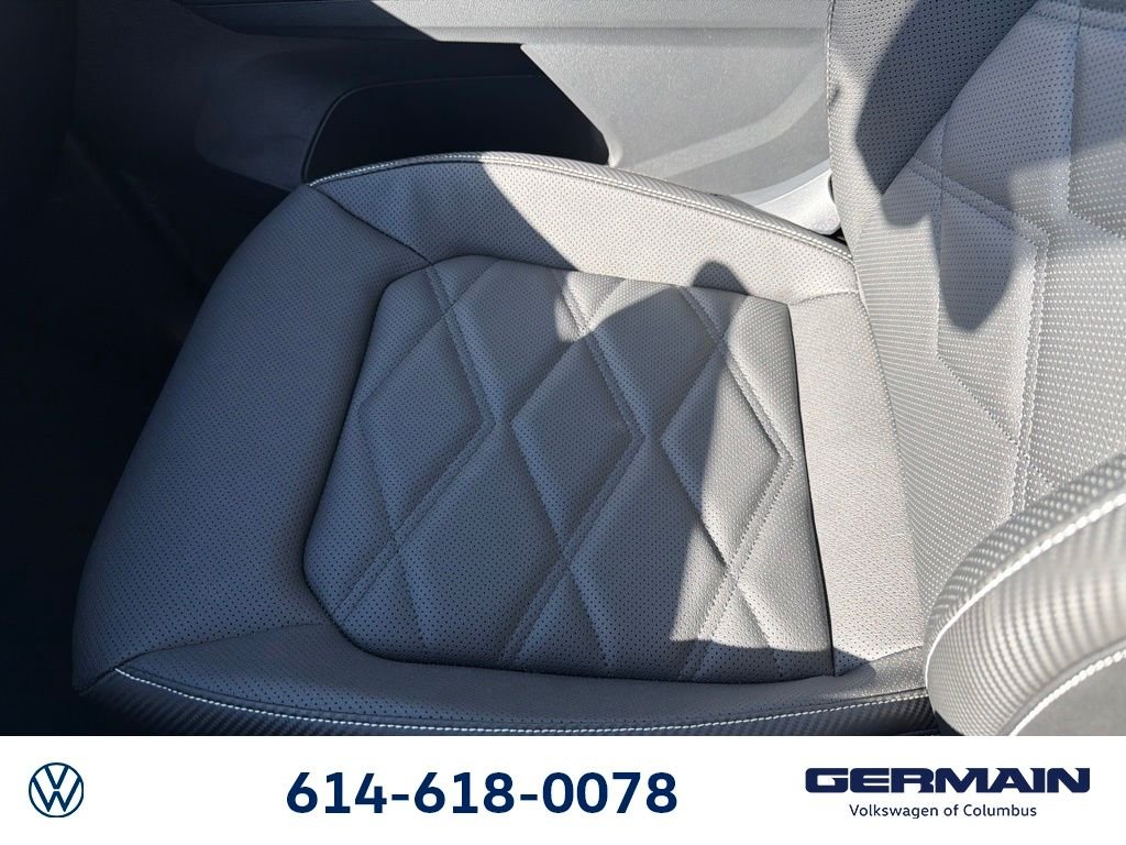 2026 Volkswagen Atlas Cross Sport SE w/Tech - Photo 32