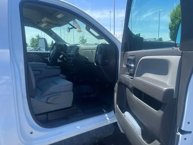 New 2024 Summit White Chevrolet Work Truck image 13