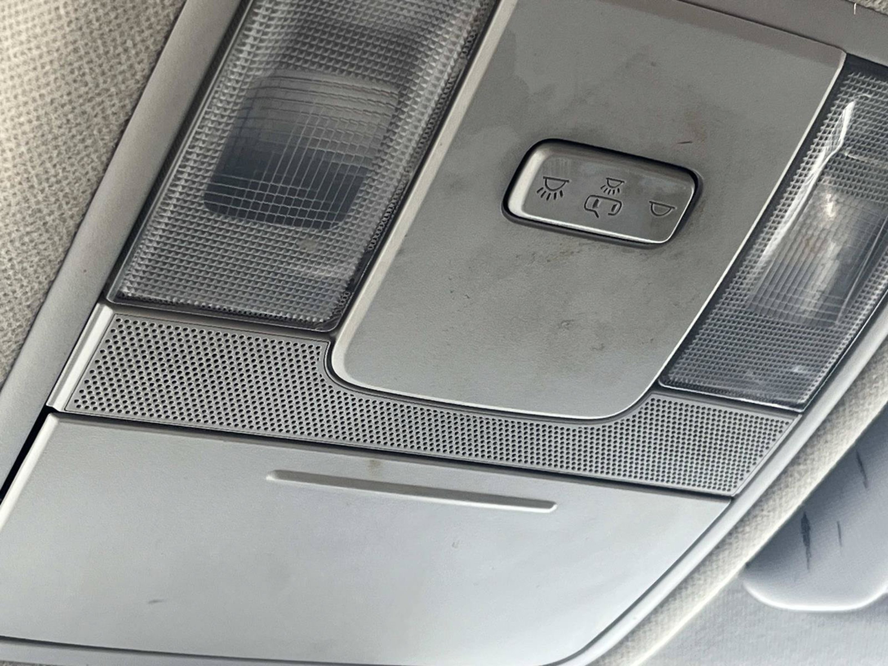 Used 2020 Gravity Grey Kia S image 31