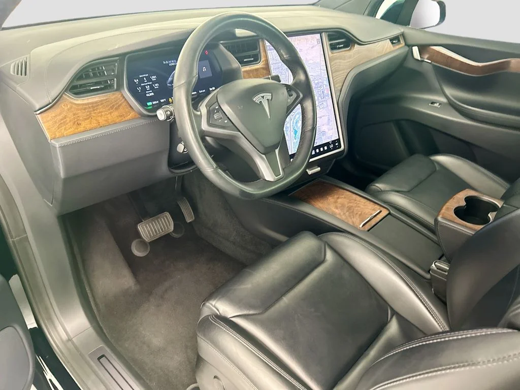 Used 2018 Black Tesla P100D image 4