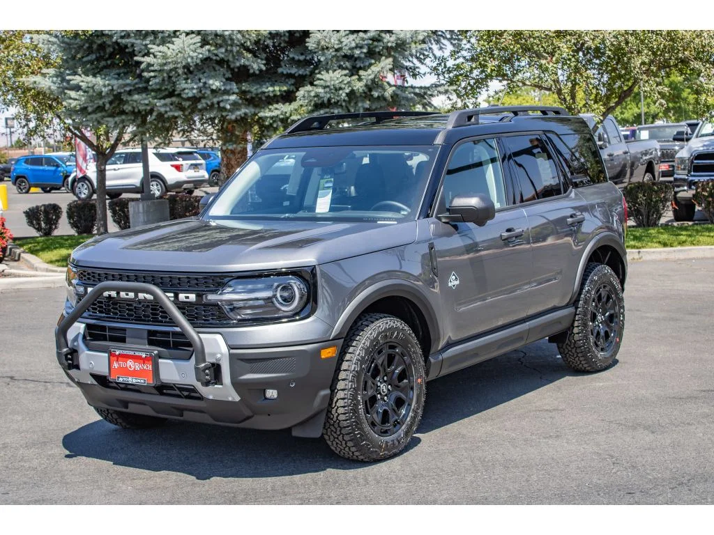 New 2026 Carbonized Gray Metallic Ford Outer Banks® image 4