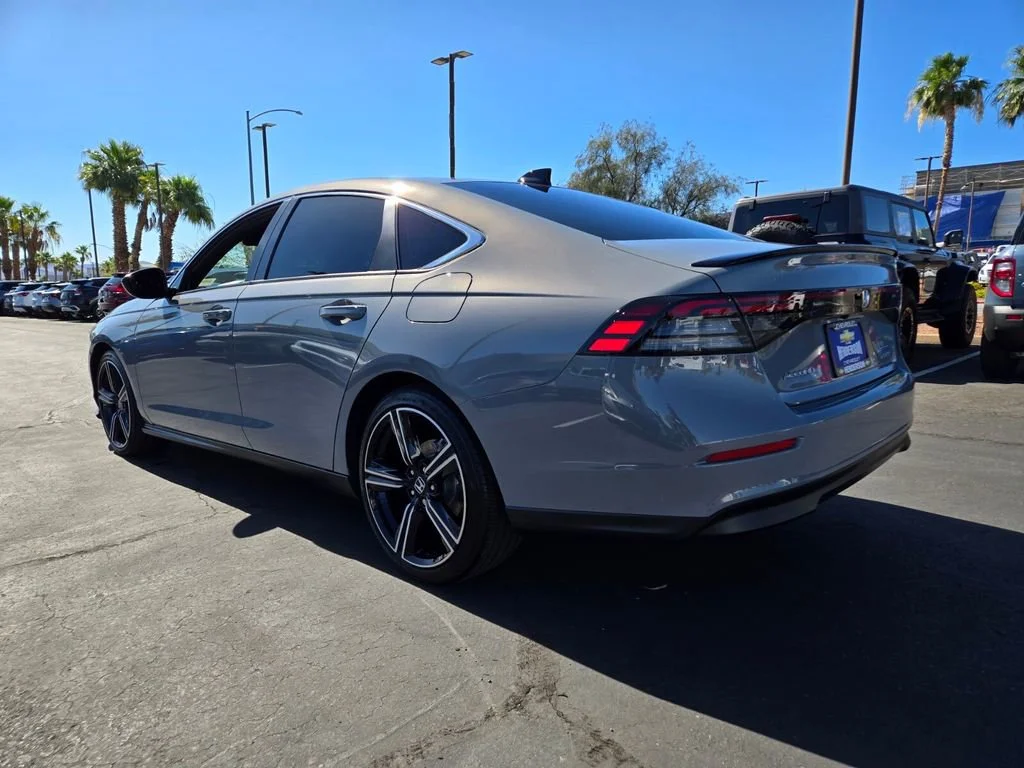 Used 2025 Gray Honda Sport image 4