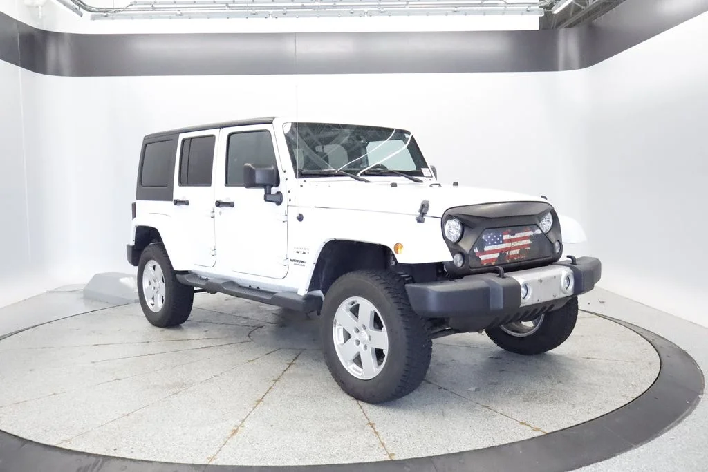 Certified Used 2017 White Jeep Unlimited Sahara image 10