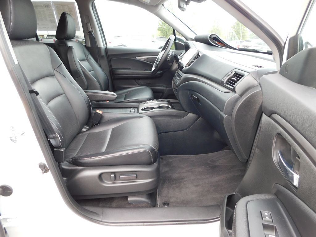 Used 2023 White Honda RTL-E image 22