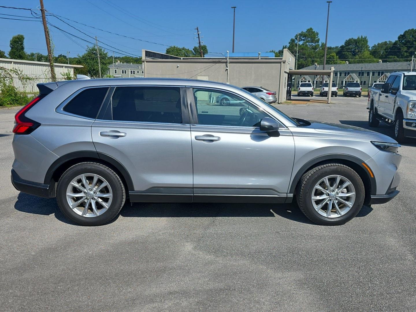 Used 2024 Lunar Silver Metallic Honda EX-L image 2