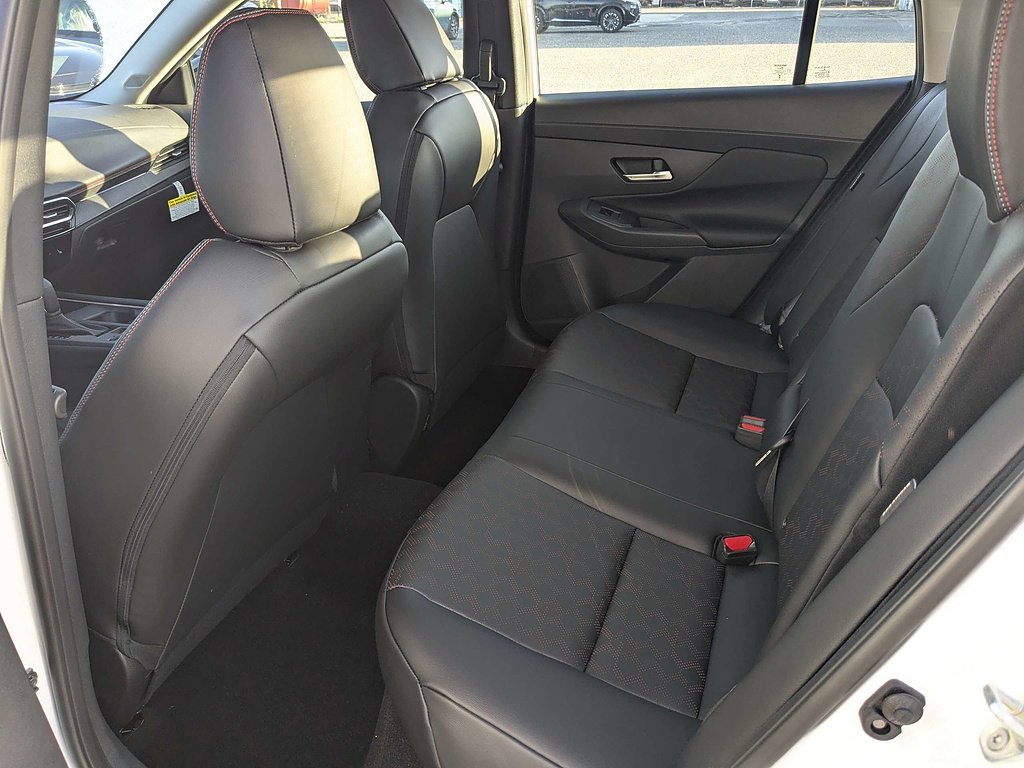 New 2026 Aspen White TriCoat / Super Black Two-tone Nissan SR image 13