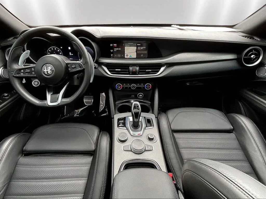 Used 2024 White Alfa Romeo Veloce image 7