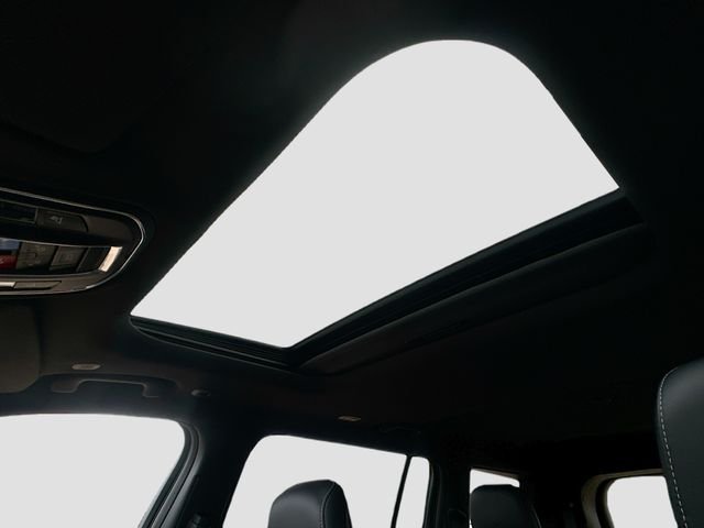 New 2026 Red Jeep Altitude image 21