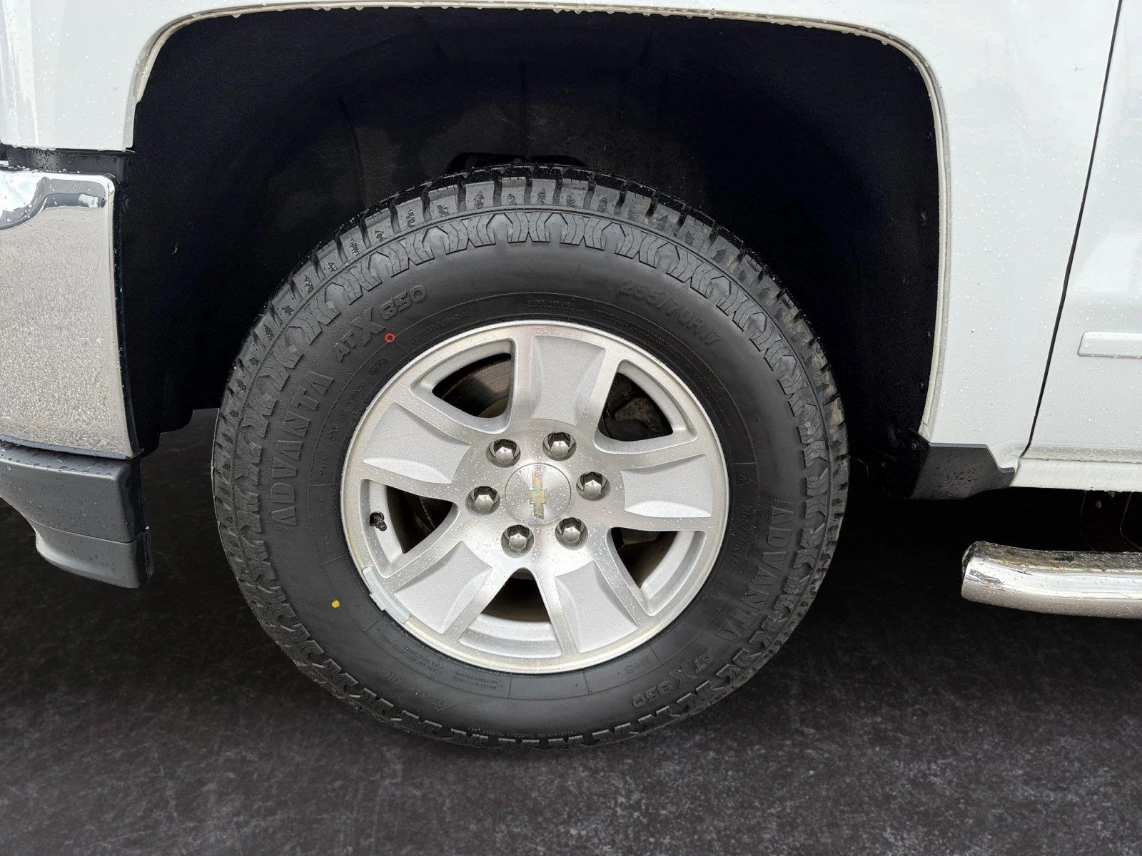 Used 2018 Summit White Chevrolet LT image 26