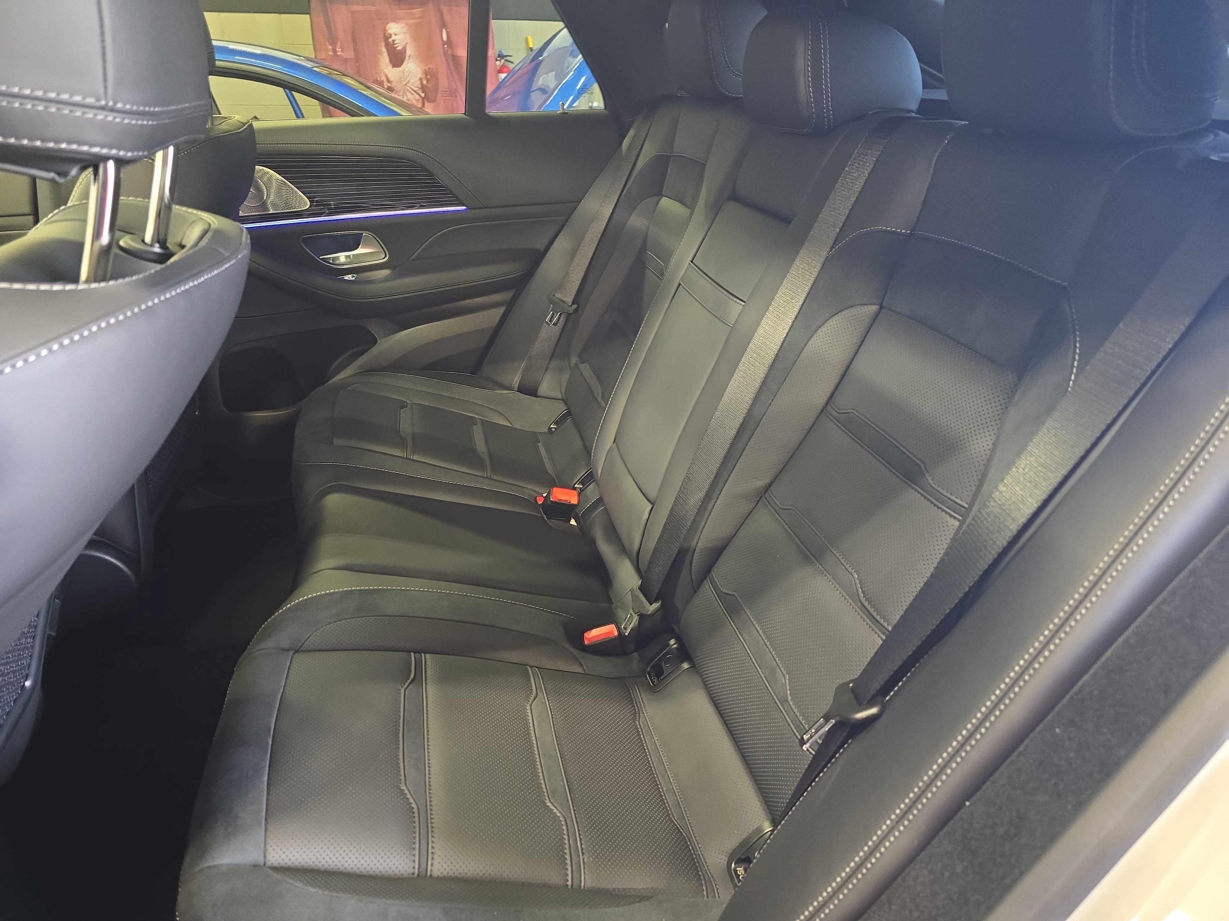 New 2026 MANUFAKTUR Moonlight White Metallic Mercedes-Benz AMG® GLE 53 4MATIC+ Coupe image 14