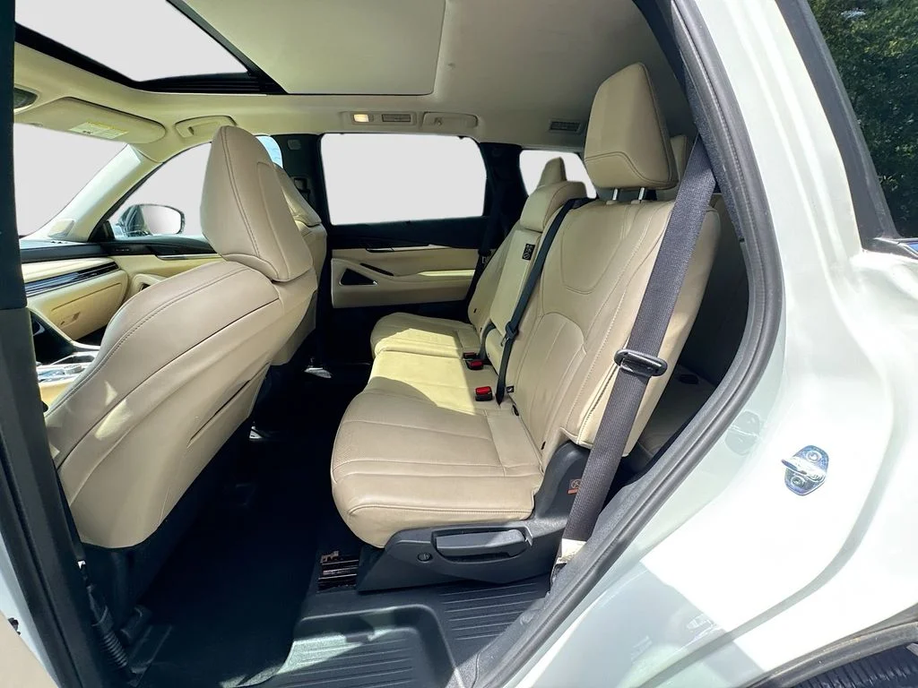 Certified Used 2023 White INFINITI Sensory image 27