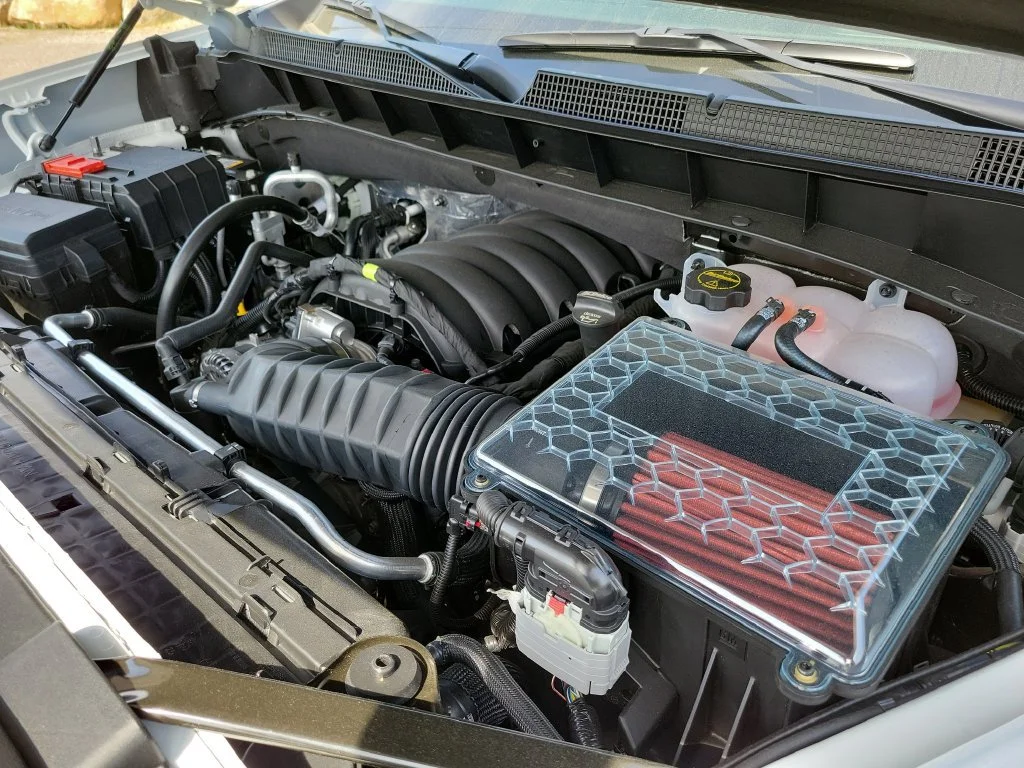 New 2026 Summit White Chevrolet RST image 33