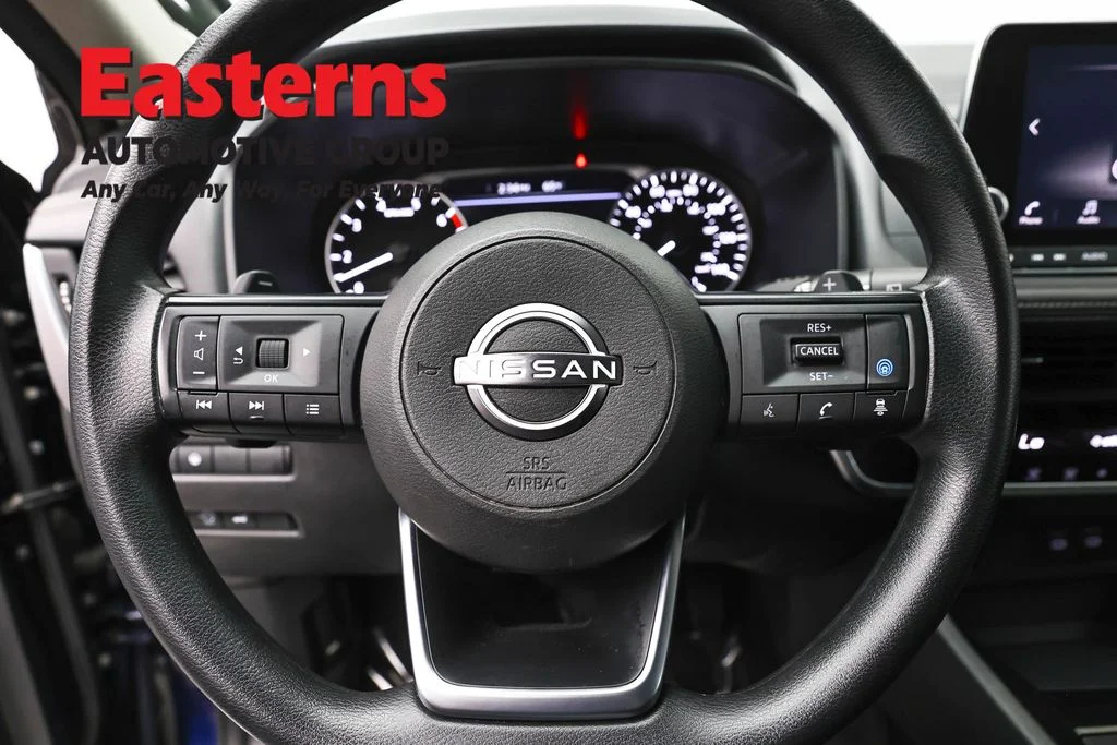 Used 2024 Blue Nissan SV image 10