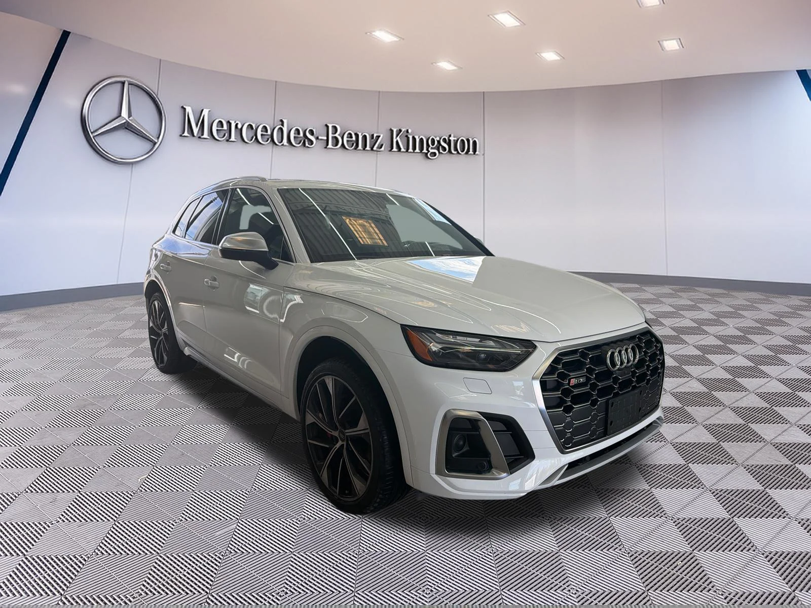 Used 2022 White Audi SQ5 Technik image 1