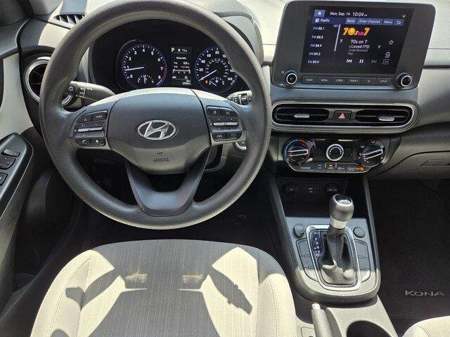 Used 2022 Ultra Black Hyundai SEL image 23