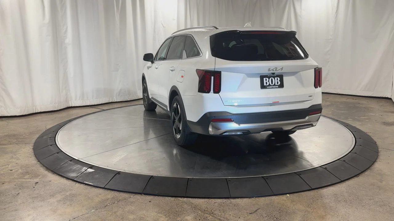 New 2026 Snow White Pearl Kia EX image 7