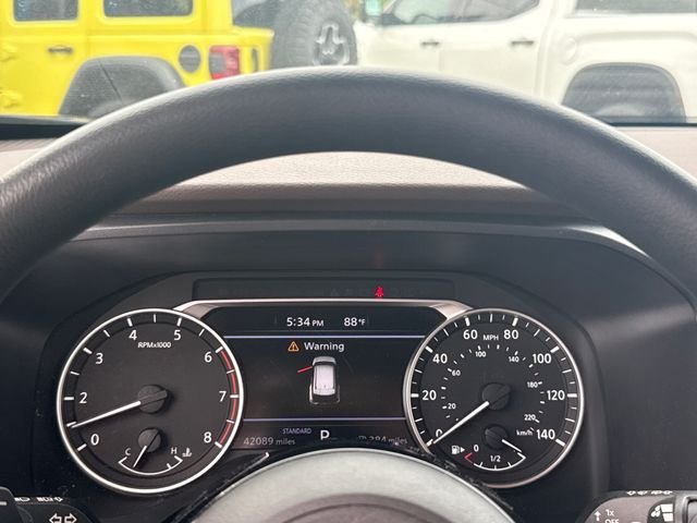 Used 2021 Blue Nissan S image 17