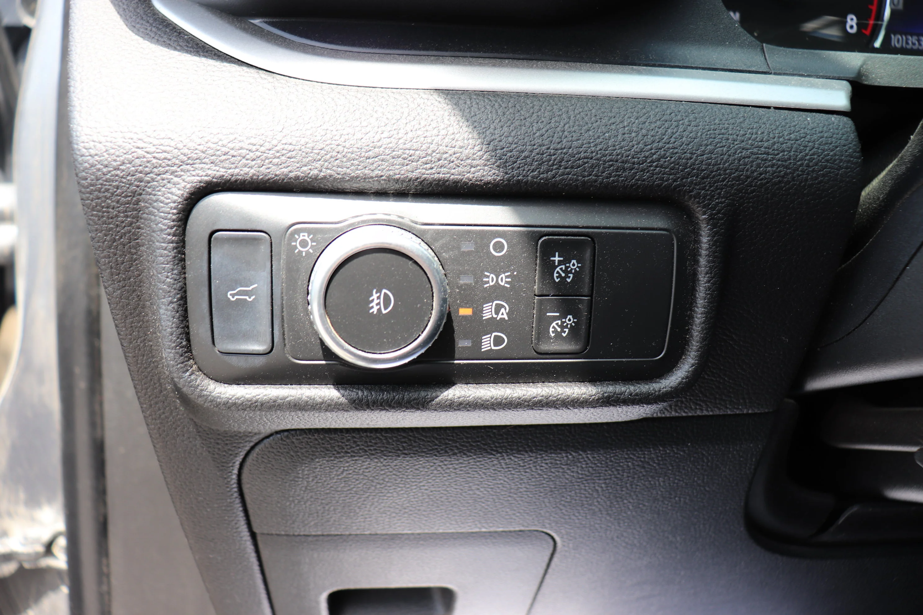 Used 2021 Gray Ford XLT 4WD image 10