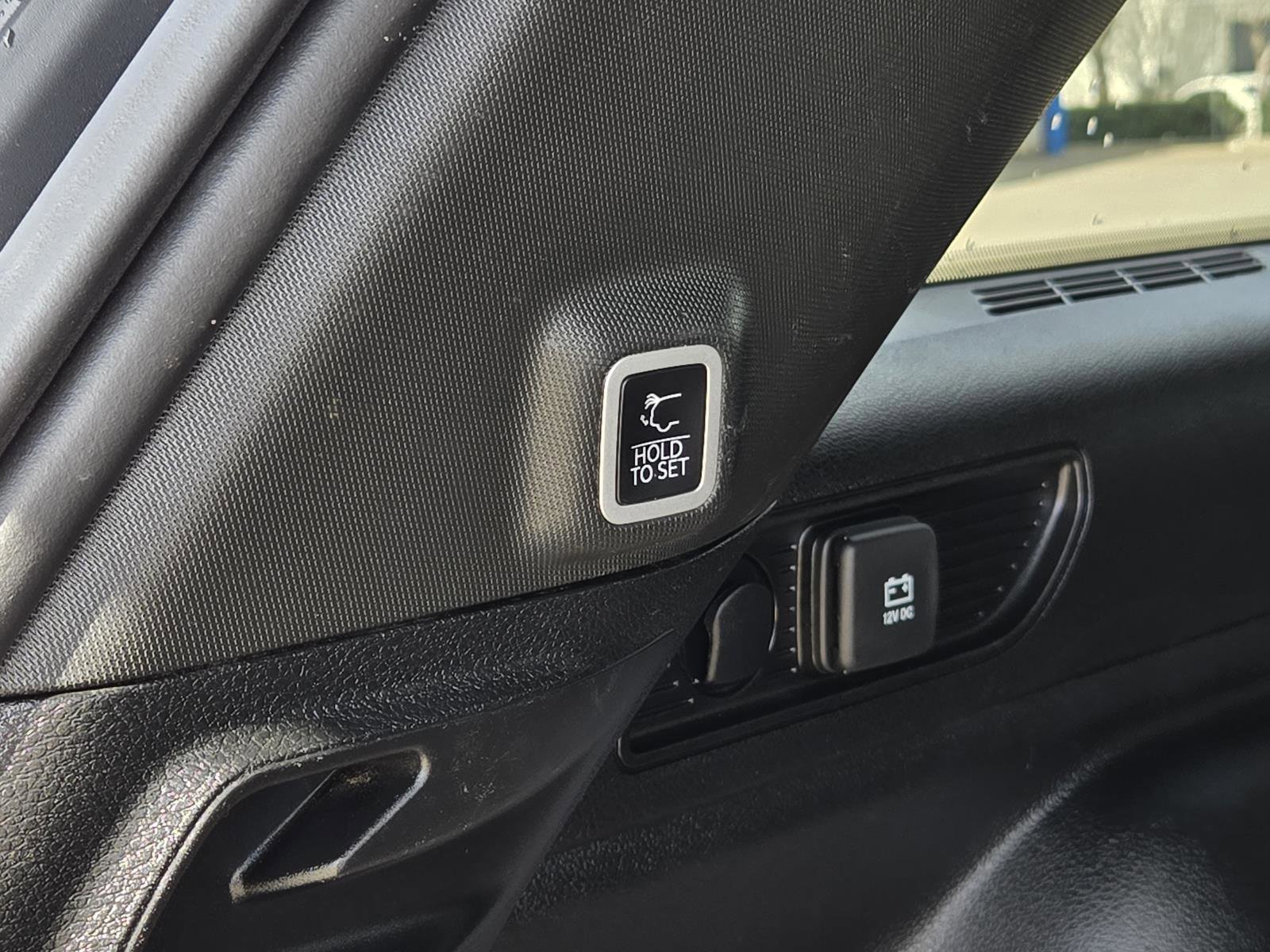 Used 2023 Diamond Black Crystal Pearlcoat Jeep Altitude image 12