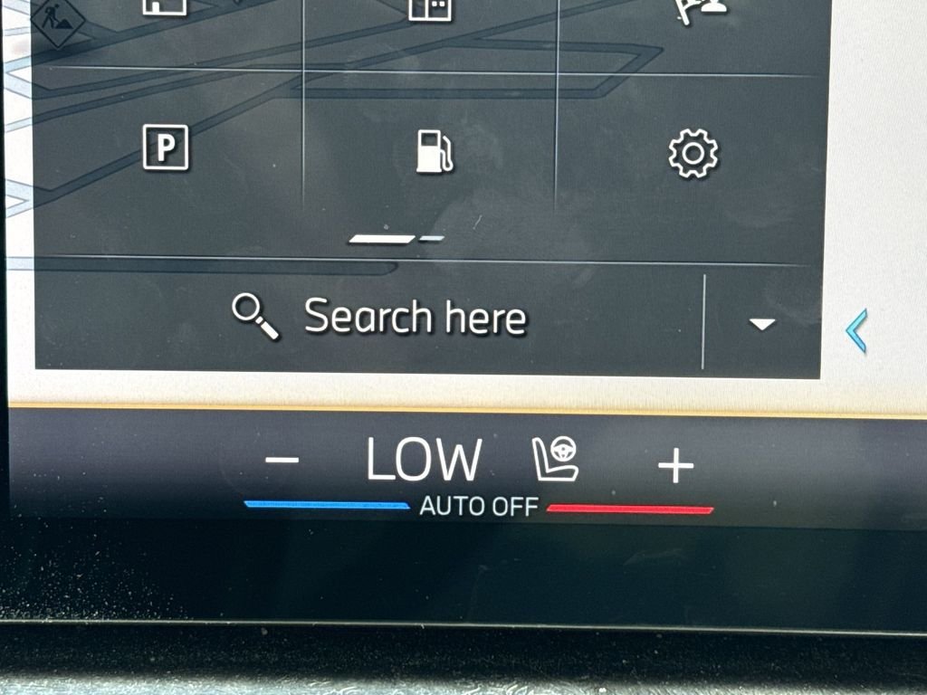 Used 2024 Gray Metallic BMW xDrive40i image 9